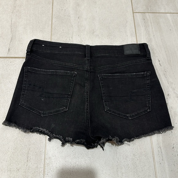 American Eagle Jean shorts, next level stretch size 10 worn twice - Picture 2 of 3